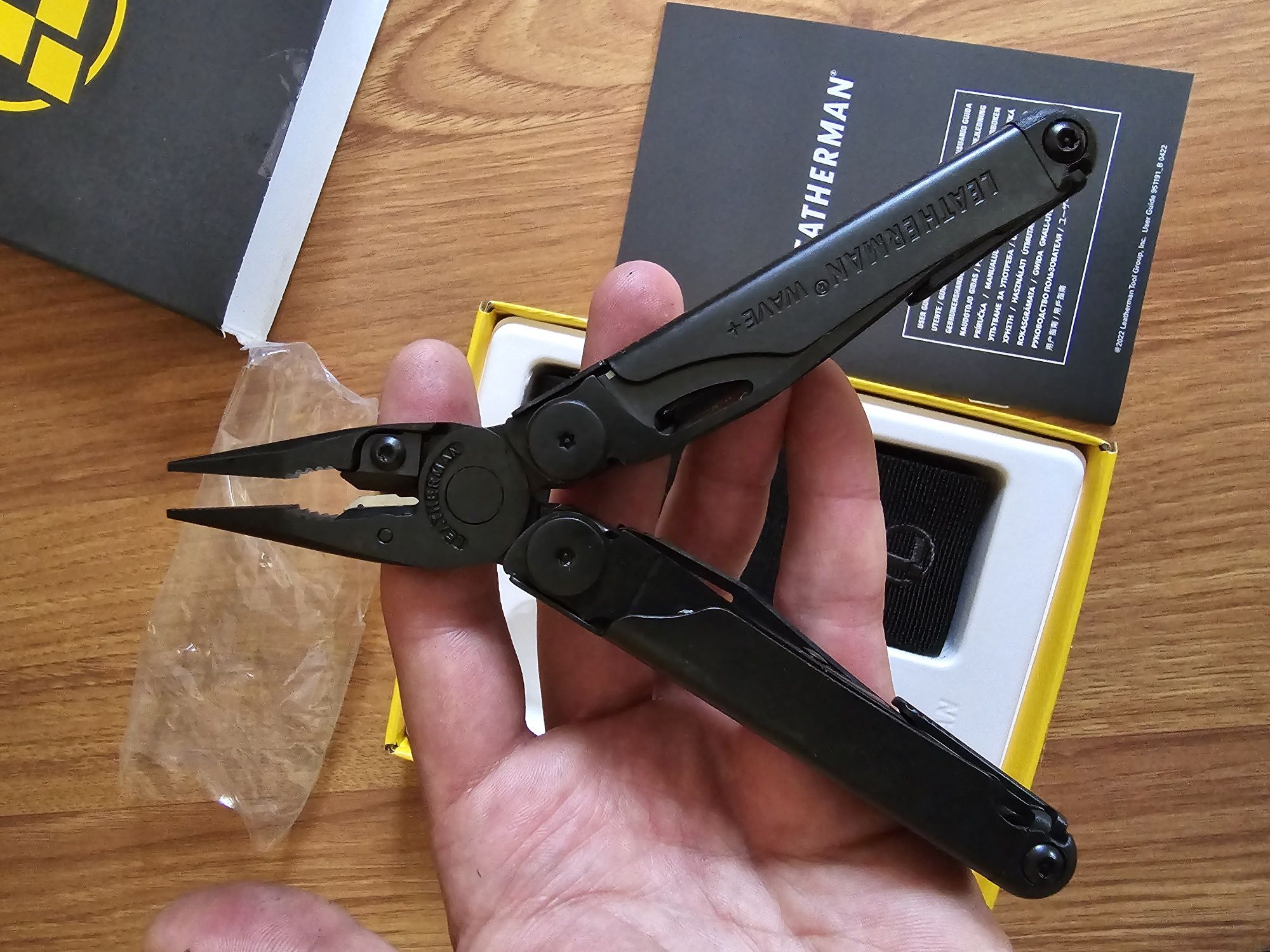 Мультітул Leatherman Wave Plus Black