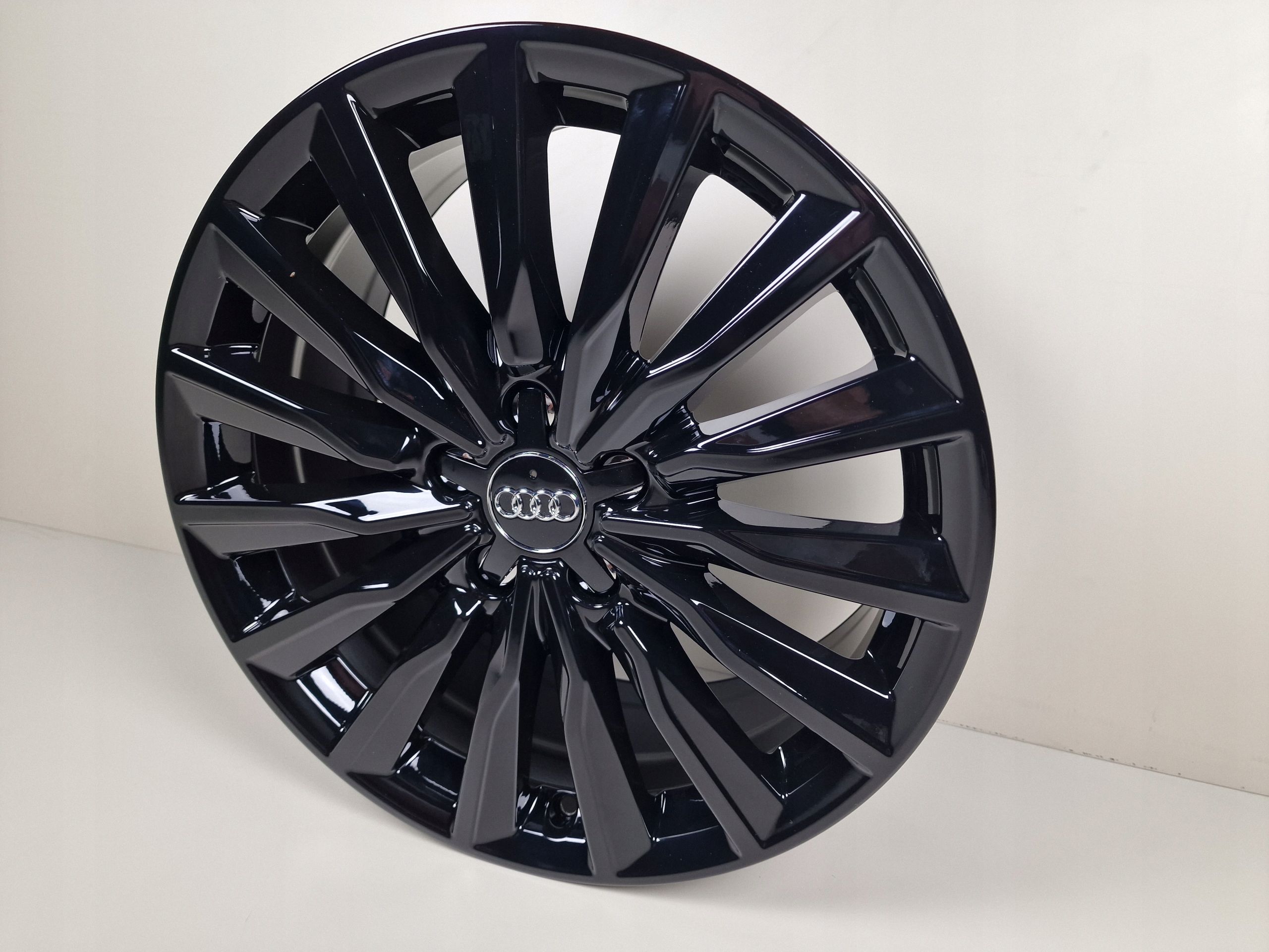Oryginalne Felgi Audi 18” A3 A4 A6 A8 Q3 TT