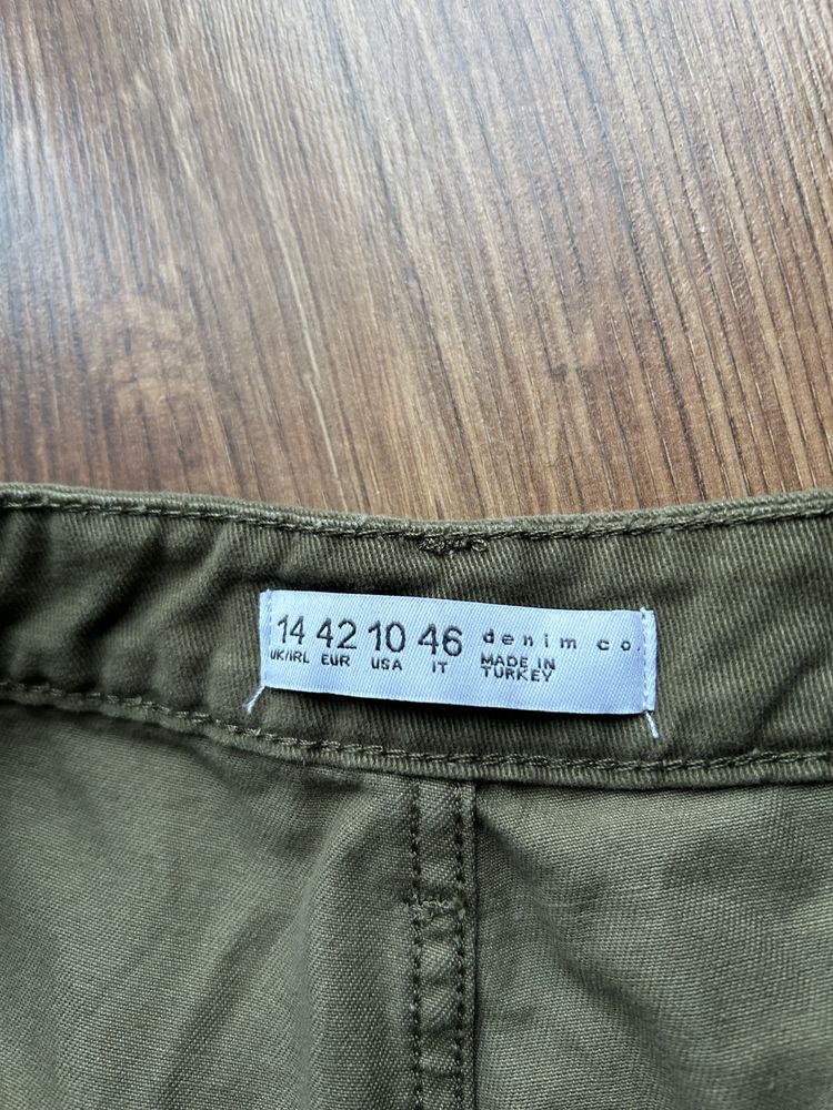 Spodnie khaki zielone proste z kieszeniami co denim bojowki 14 42