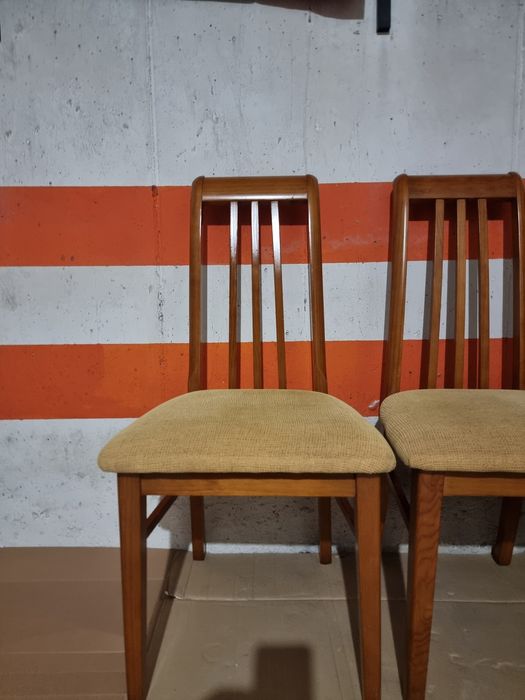 Mesa de jantar em cerejeira e 6 cadeiras