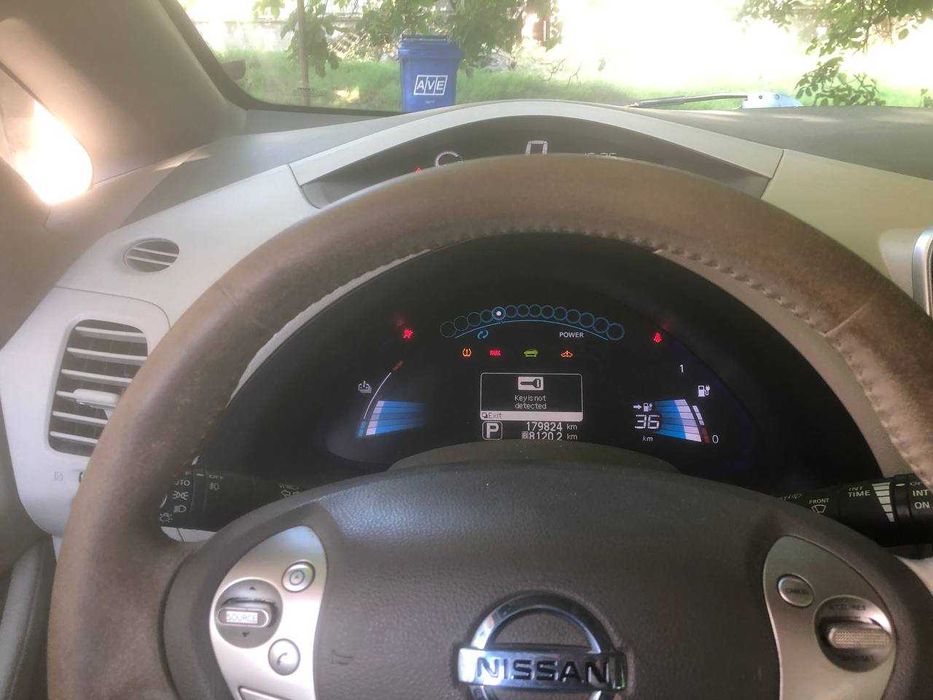 Nissan Leaf 2011
