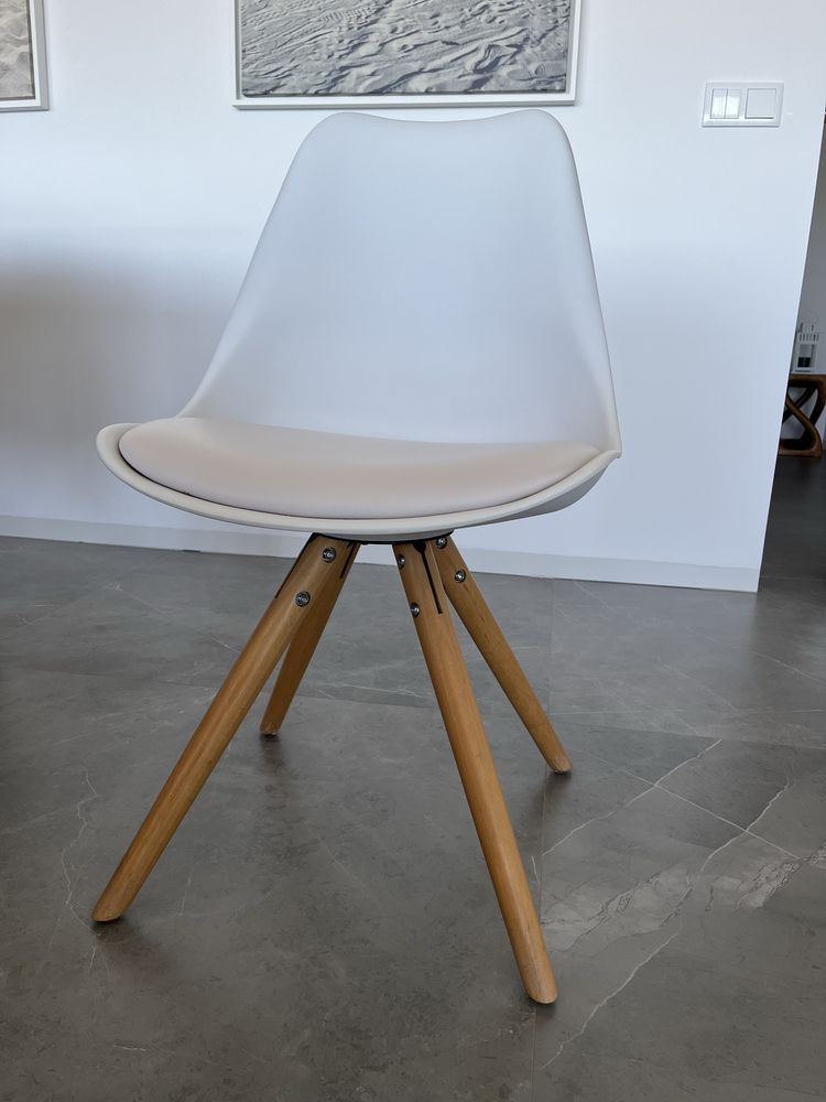 1 cadeira estilo nordico