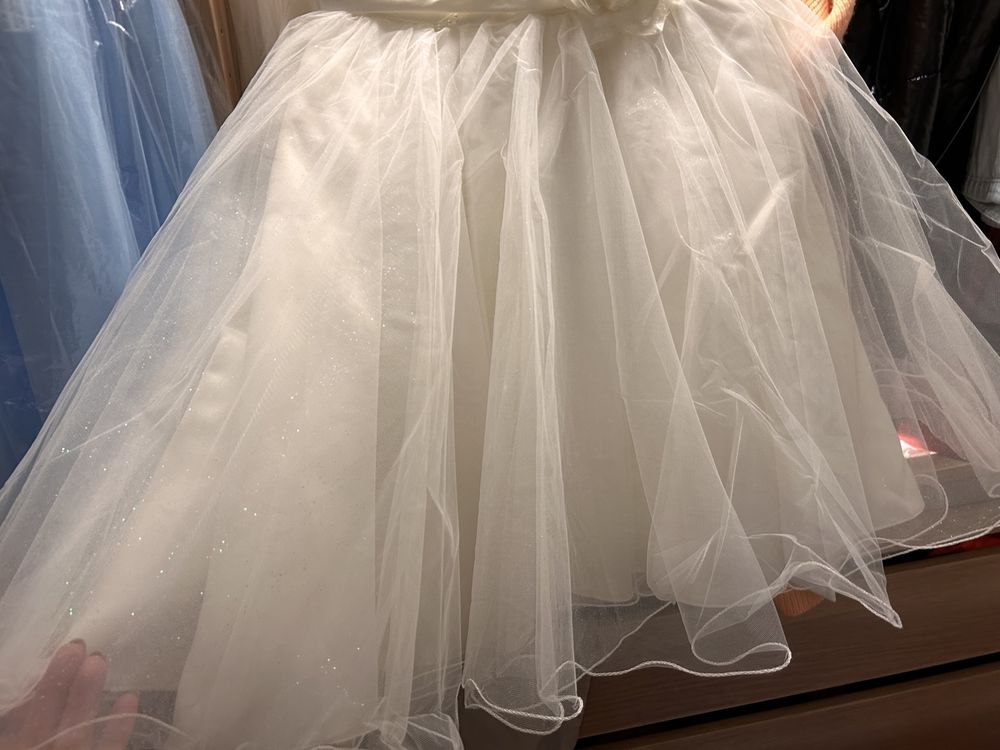 Piękna ekskluzywna sukienka na wesele po komunii ecru 140/146 nowa