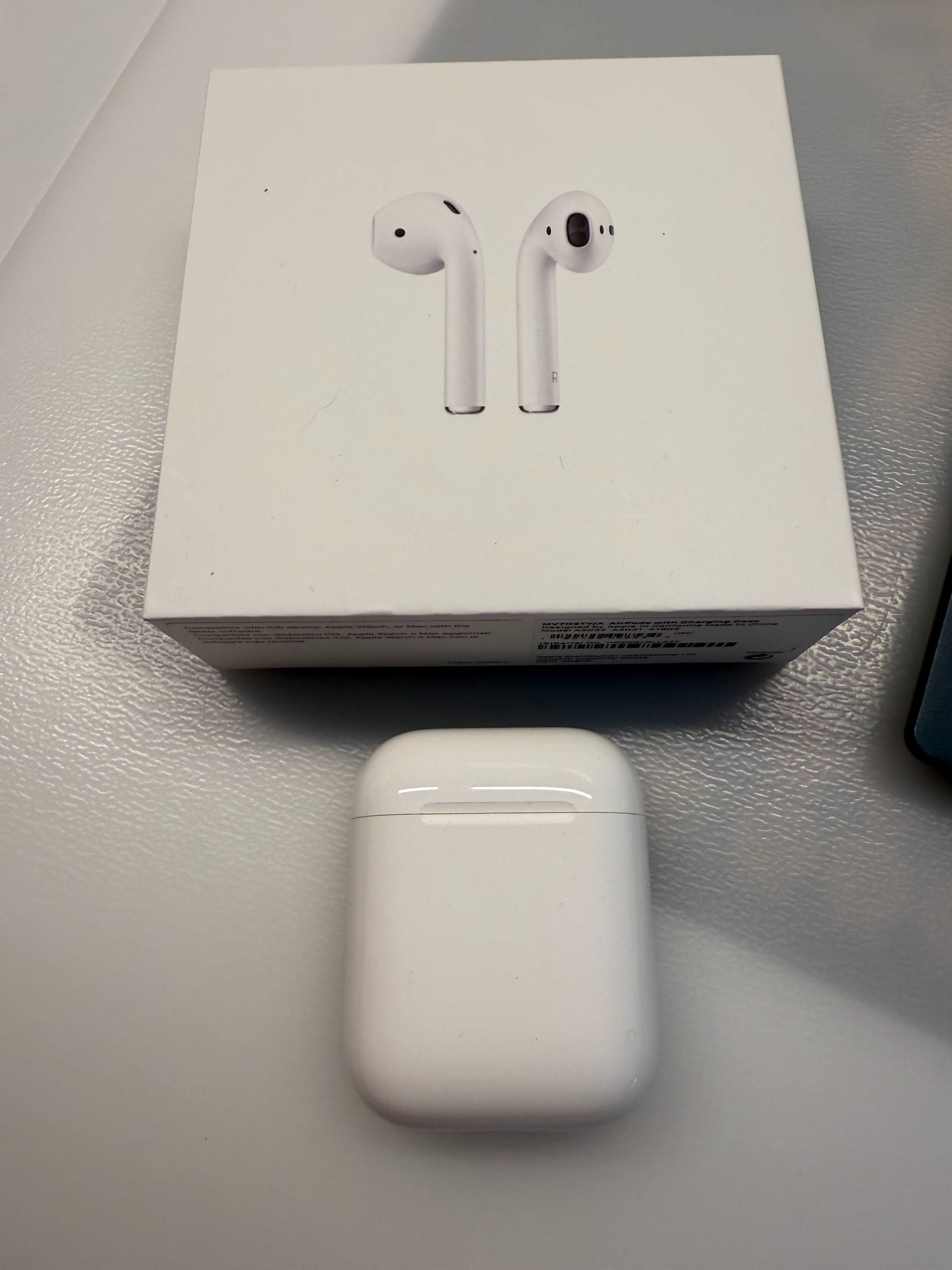 Airpods 2 com Charging Case