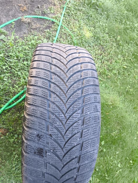 Koła zimowe  VW 17" 235/55 R17