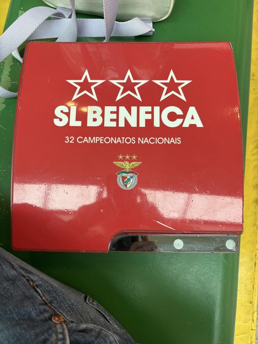 Playstation 3 edicao limitada benfica slim 320 gb