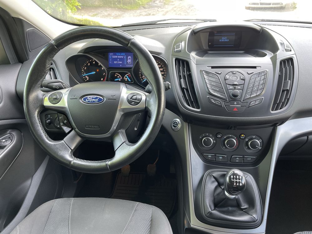 Ford Kuga 1,6 benzyna 2013