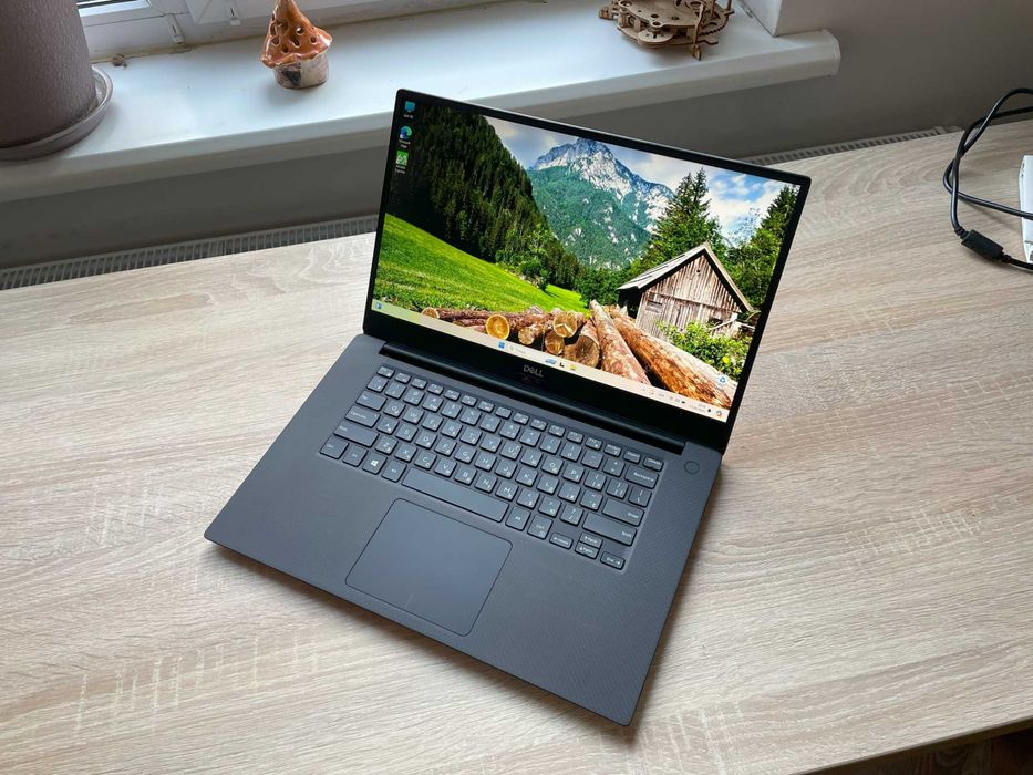 2021р Dell Precision 5540  Intel® i7_NVIDIA Quadro_512gb SSD_32gb RAM