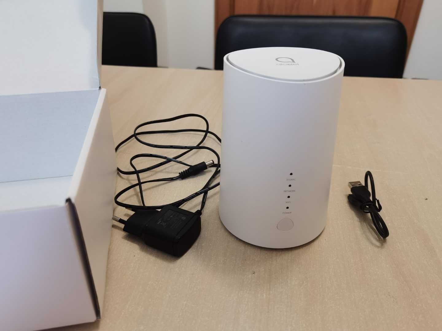 router bezprzewodowy Alcatel LINK HUB 4G WiFi / LTE Cat.7 - WiFi