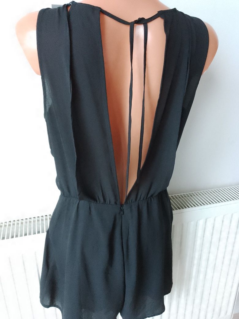 Czarny kombinezon Gina Tricot roz 38
