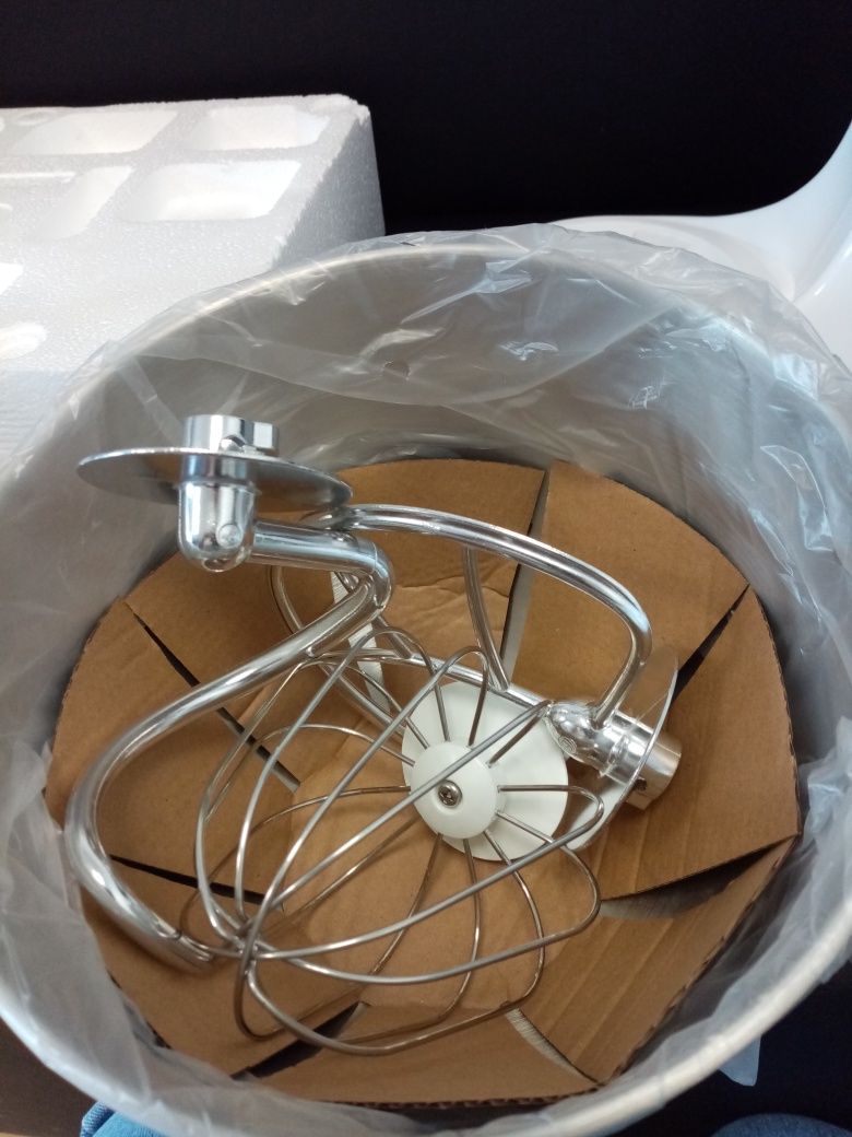 Robot planetarny esperanza EKM024 800w 4L