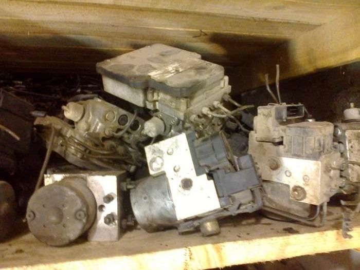 Блок ABS Opel Astra H G J Vectra Omega  Zafira Signum Insignia