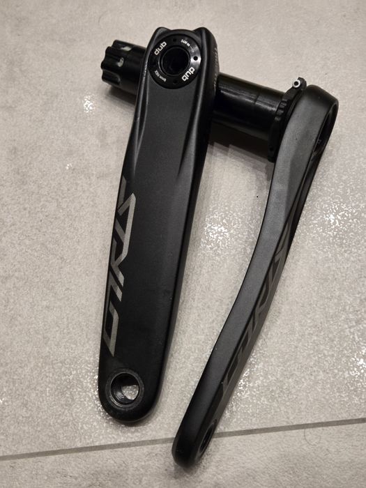 Truvativ Stylo Dub 175 mm 565g + suport mało używane!