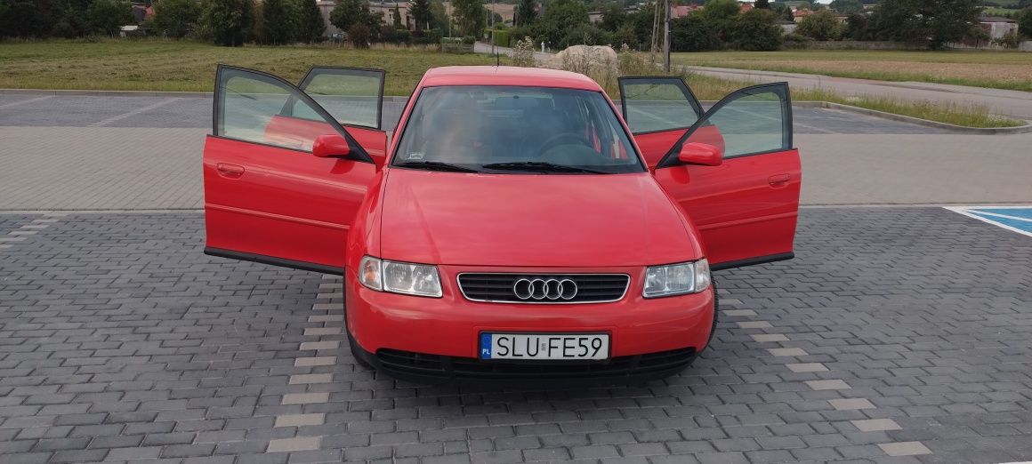 AUDI A3 1.6 LPG w pełni sprawny 5 drzwi