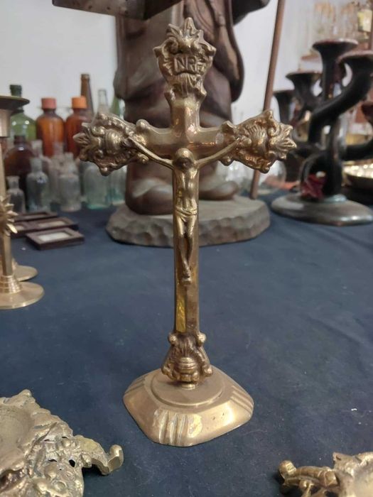 Mosiężny Krzyż + świeczniki, zestaw kolędowy