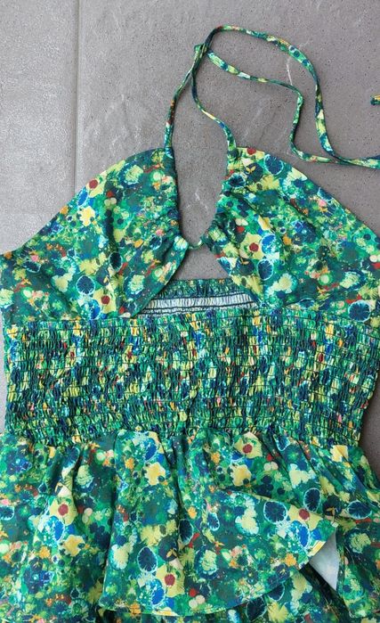 Sukienka mini falbanka wiązana dekolt bez pleców boho S/M Nowa Shein