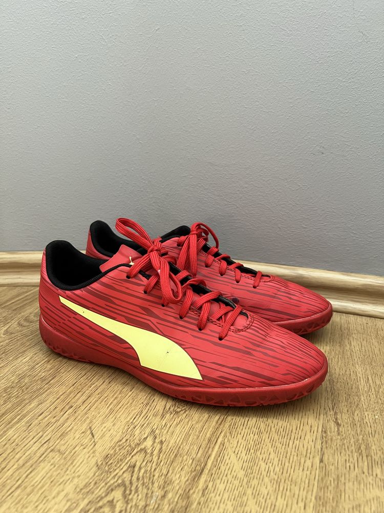 Buty sportowe halówki puma skórzane