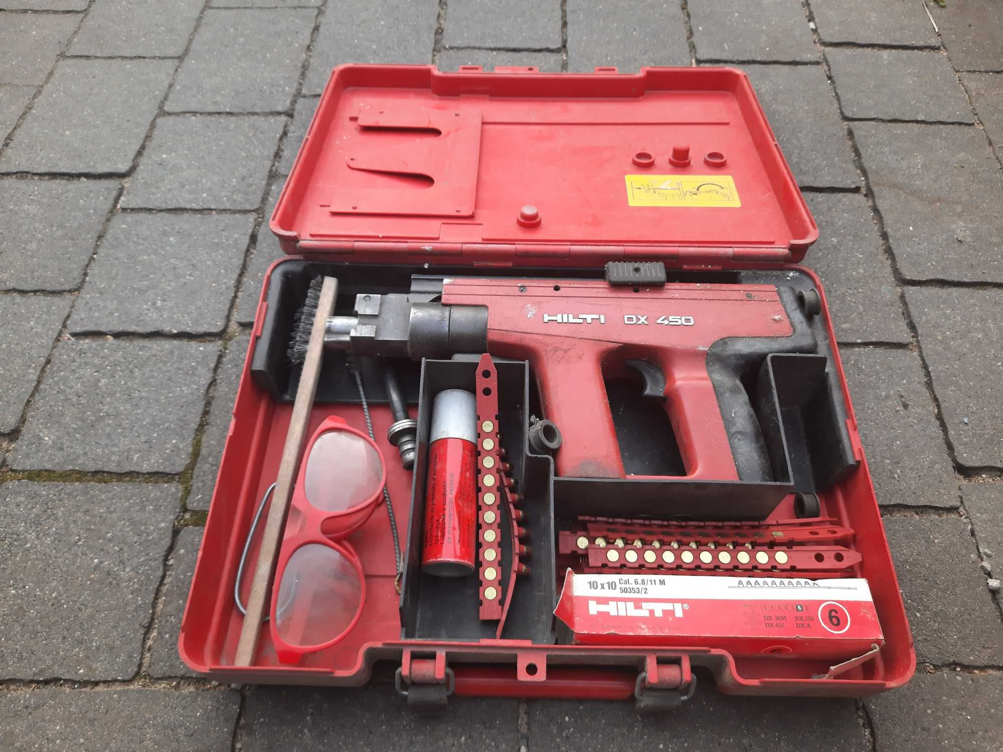 Pistolet marki Hilti