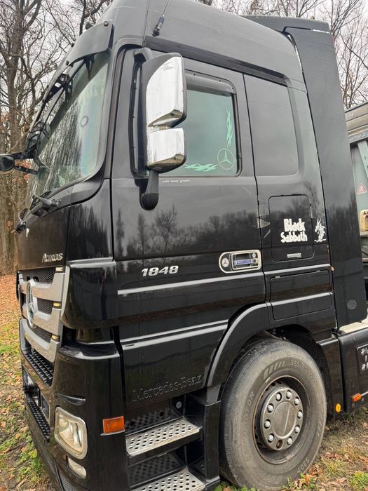 Продам Mercedes Actros 1848