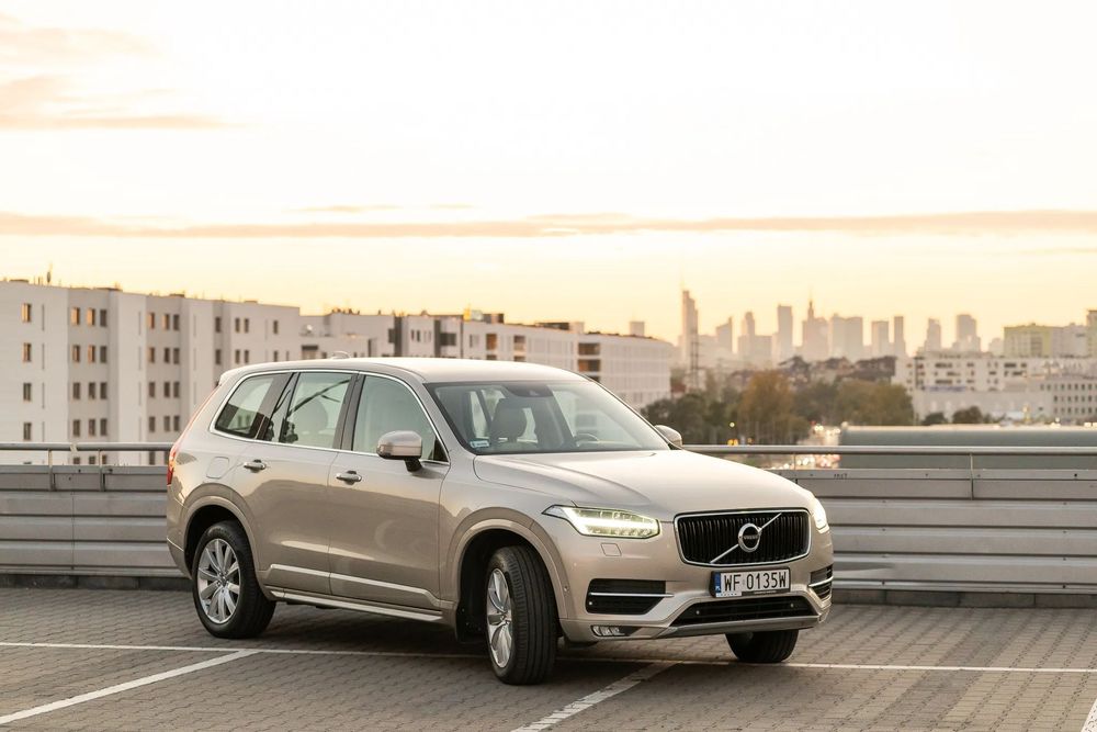 Volvo XC 90 Volvo XC90 D5 2.0 Diesel | AWD | Momentum | Salon Polska