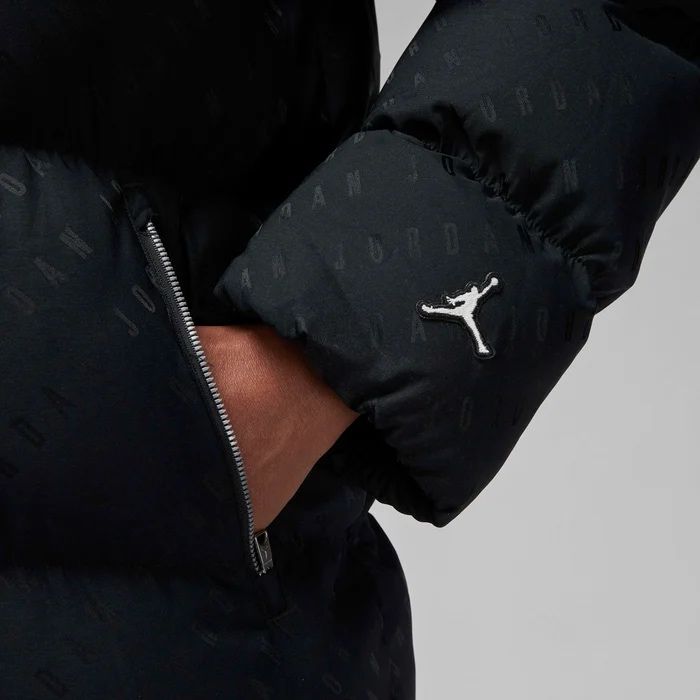 Зимова куртка Jordan Essentials оригінал DV7618-010