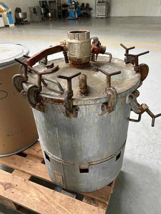 Panela para colas e látex 100 litros