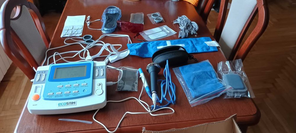 Elektrostymulator przeciw bólowy i treningowy Ecostim Tens EMS ECO240