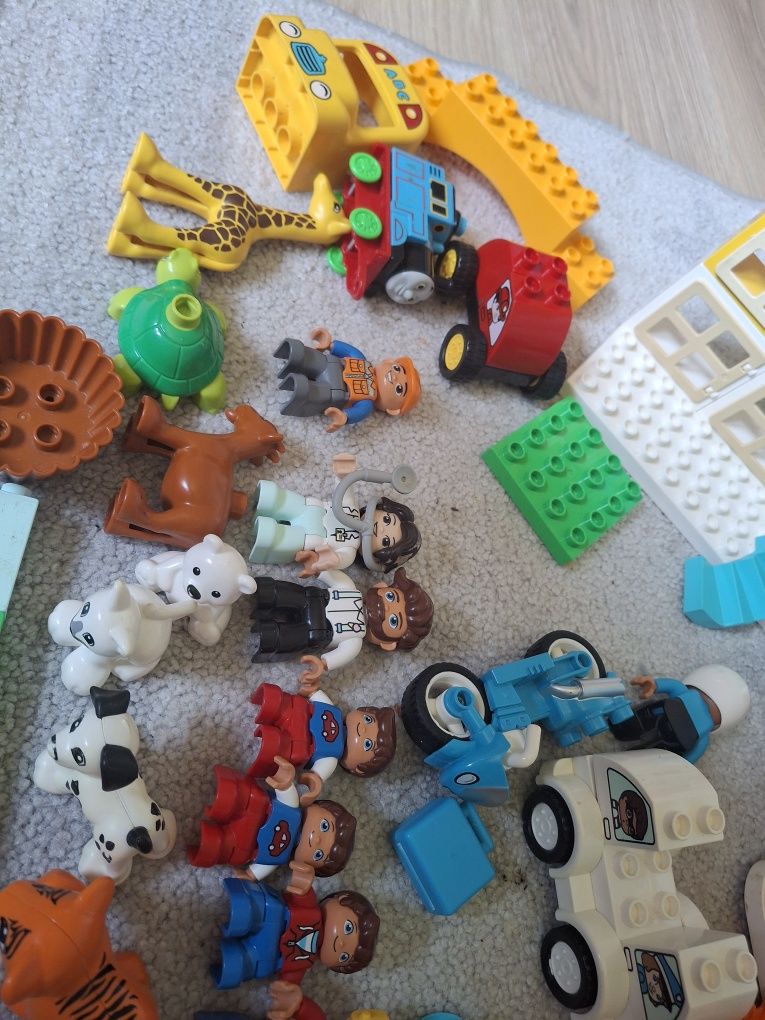 Klocki lego duplo luzem, ludziki, zwierzęta, pojazdybetc