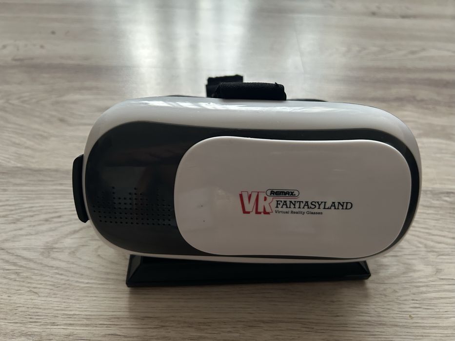 Мобільні VR окуляри
