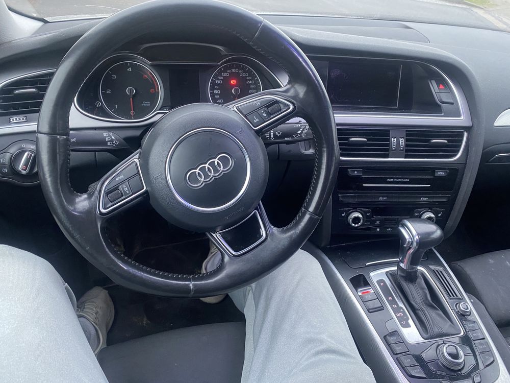 Audi A4 b8 2.0 tdi