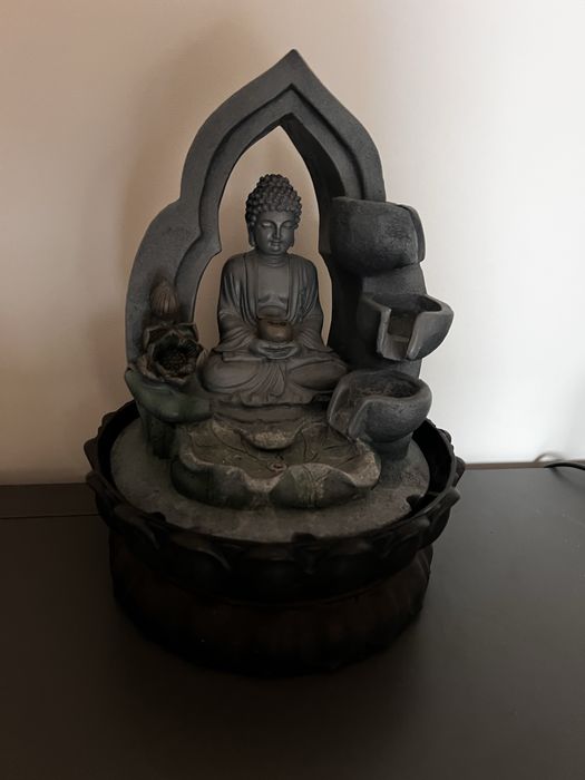 Budda fontanna wodospad