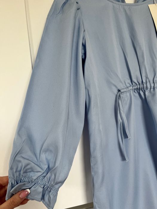 Reserved sukienka 146