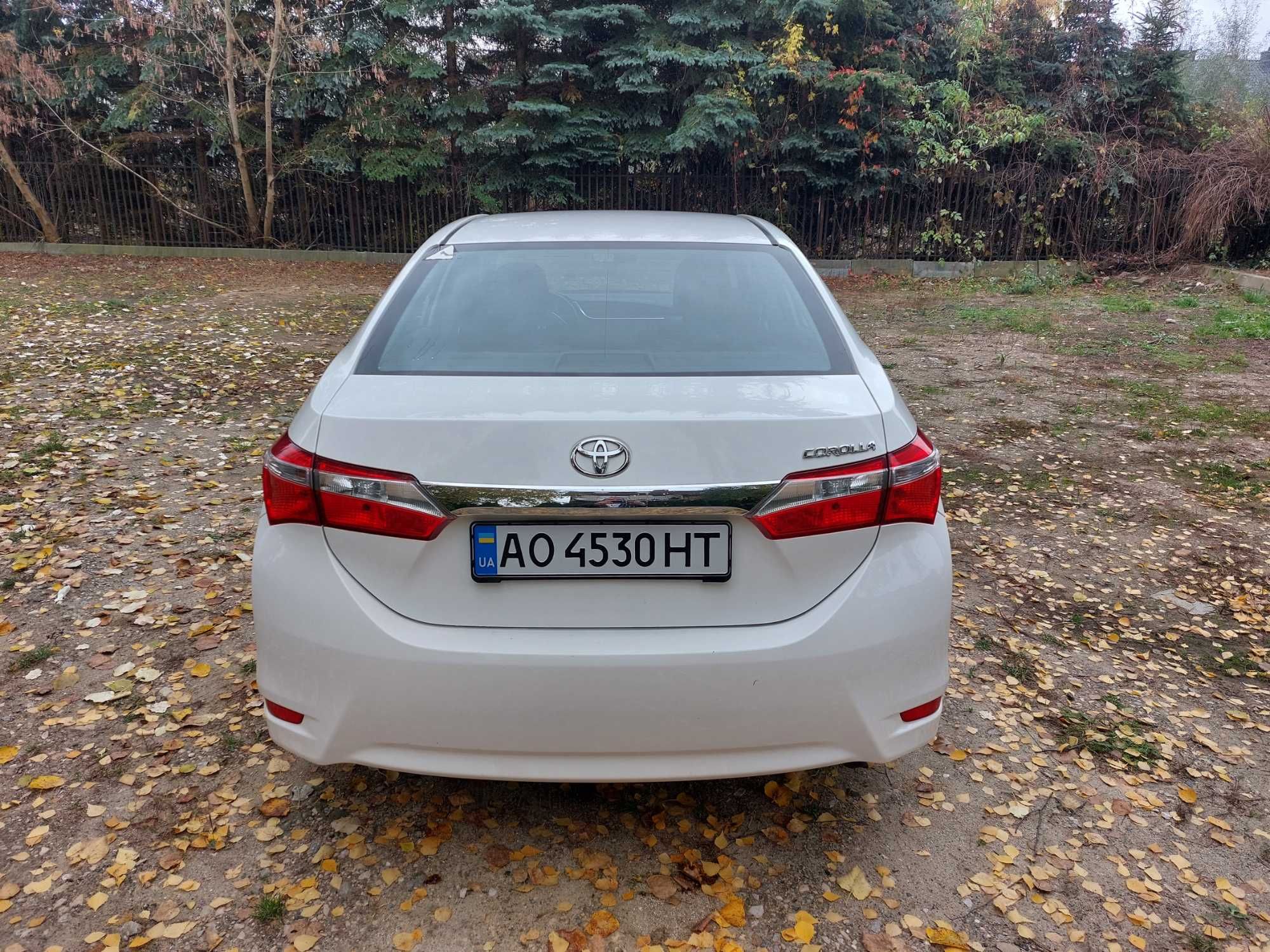 TOYOTA COROLA 2018г - 12500$