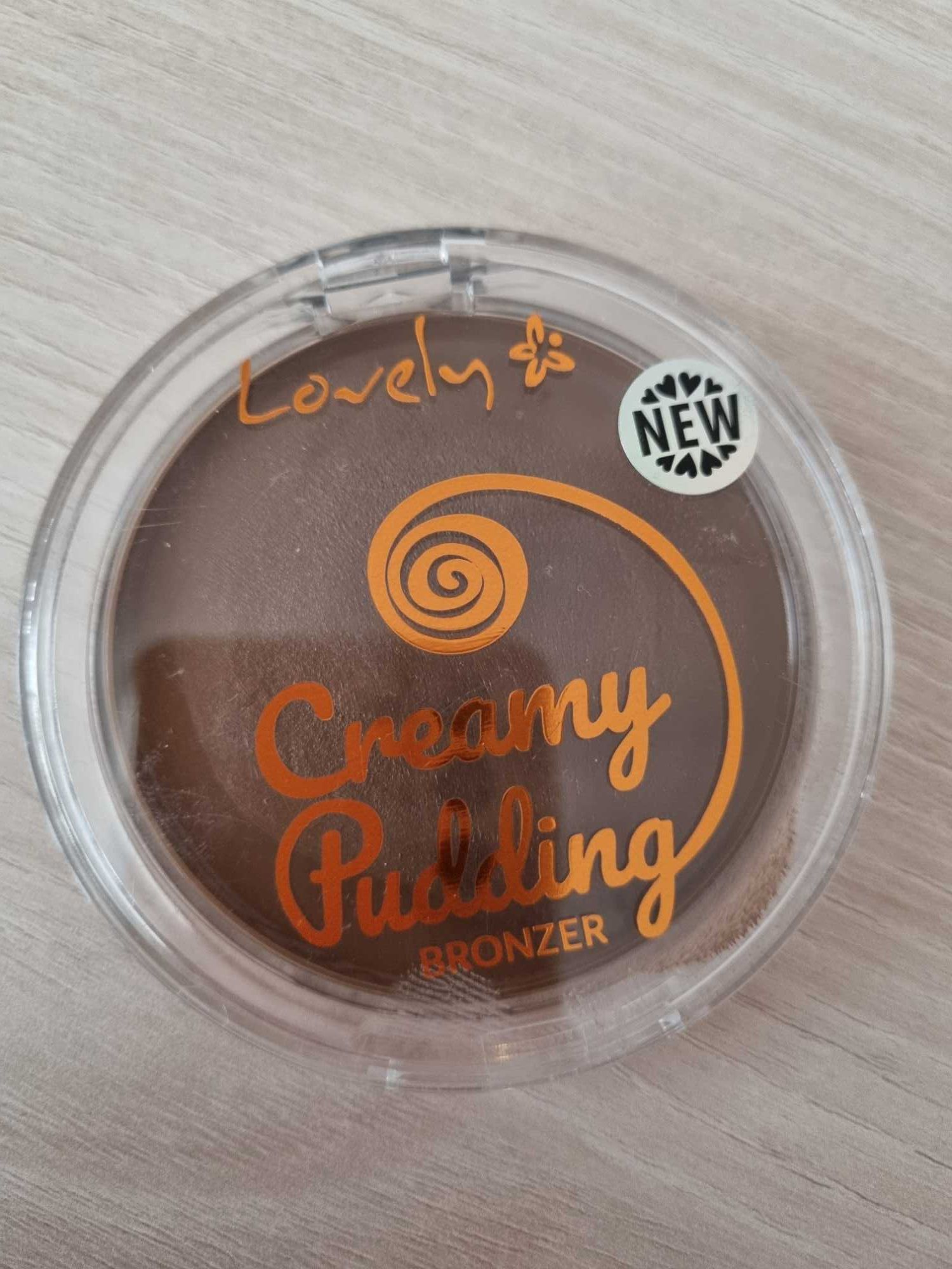 Kremowy bronzer Lovely creamy pudding, odcien 02