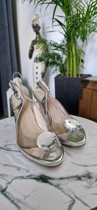 Srebrne buty damskie na obcasie z pięknym diamentem rozmiar 37 Sabatin