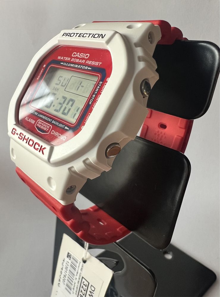 Limitowany zegarek Casio G shock DW-5600TB