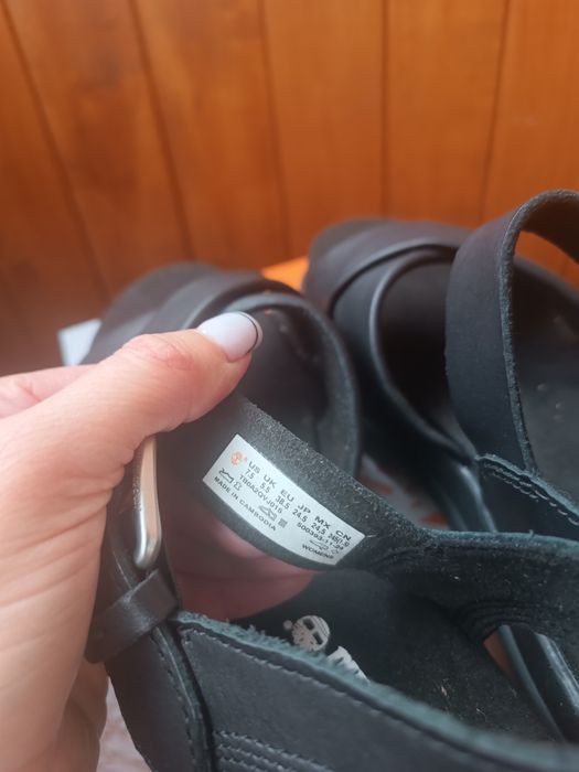 Timberland Шкіра по ЗНИЖЦІ!Нові босоніжки,не підійшов розмір! Зручні!