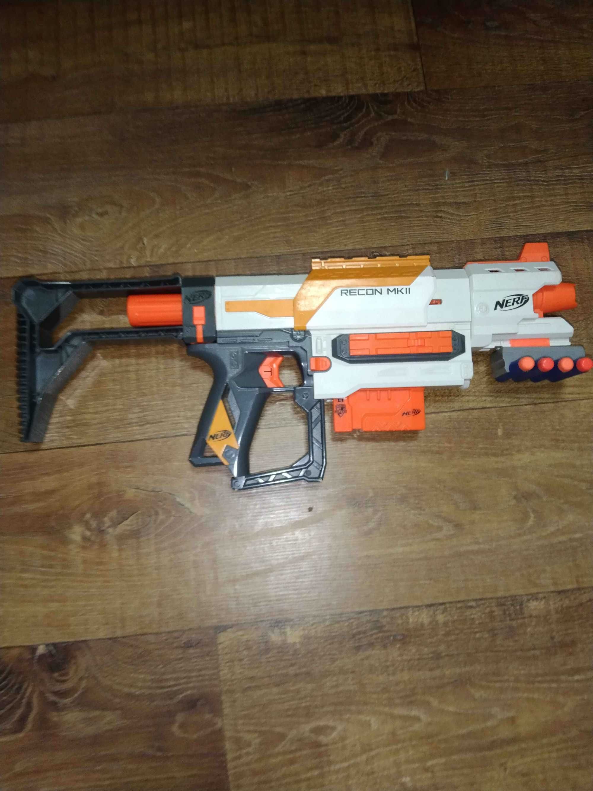 Duży pistolet NERF z magazynkiem "recon MK||