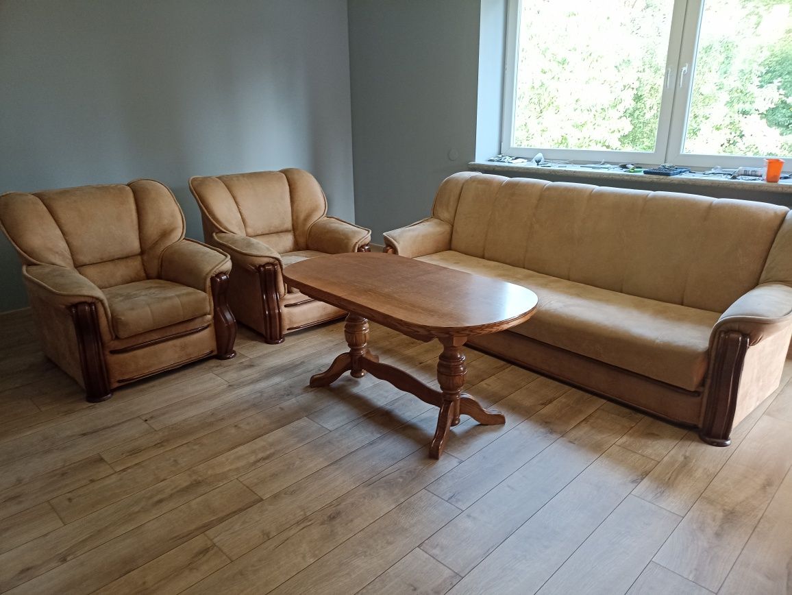 Zestaw salonowy sofa + 2 fotele + stół