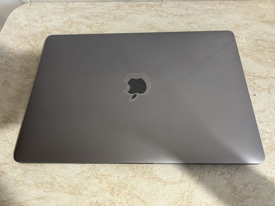 Macbook Pro 15 1tb, 2017г