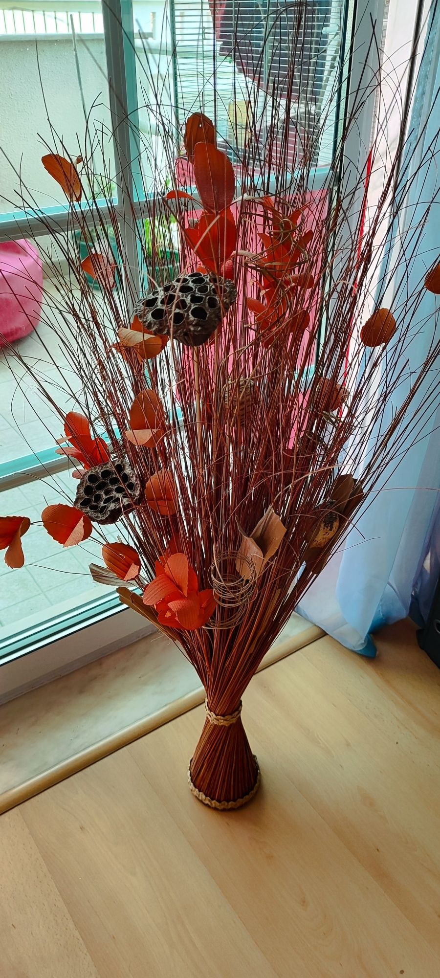 Ramo de decoração vermelho