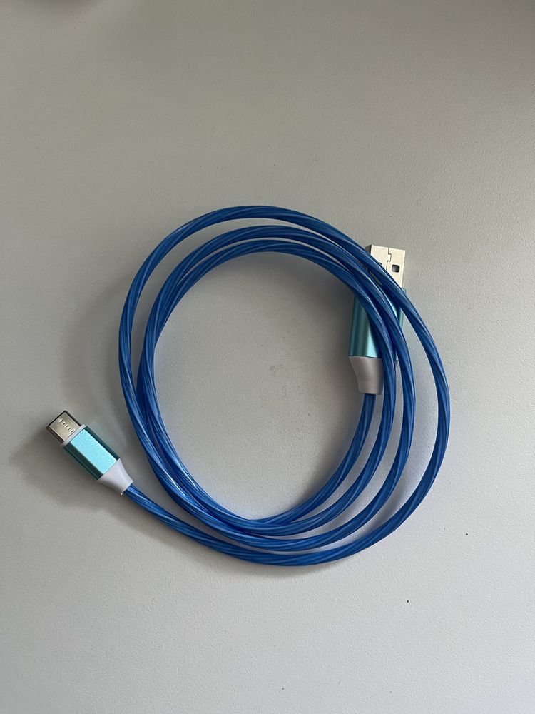 Swiecacy kabel usb typ