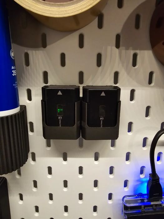 Suporte Bateria Sony NP-FZ100 para Skadis