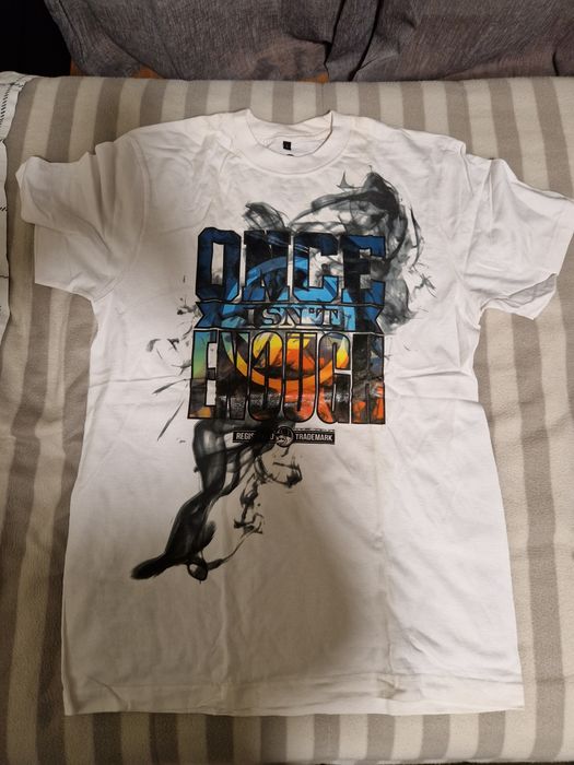 T-shirt branca nova L