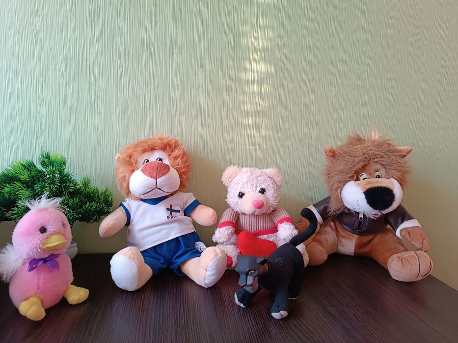 М'які іграшки дитячі