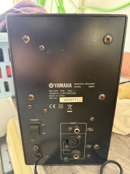 Colunas profissionais yamaha MSP3 activas