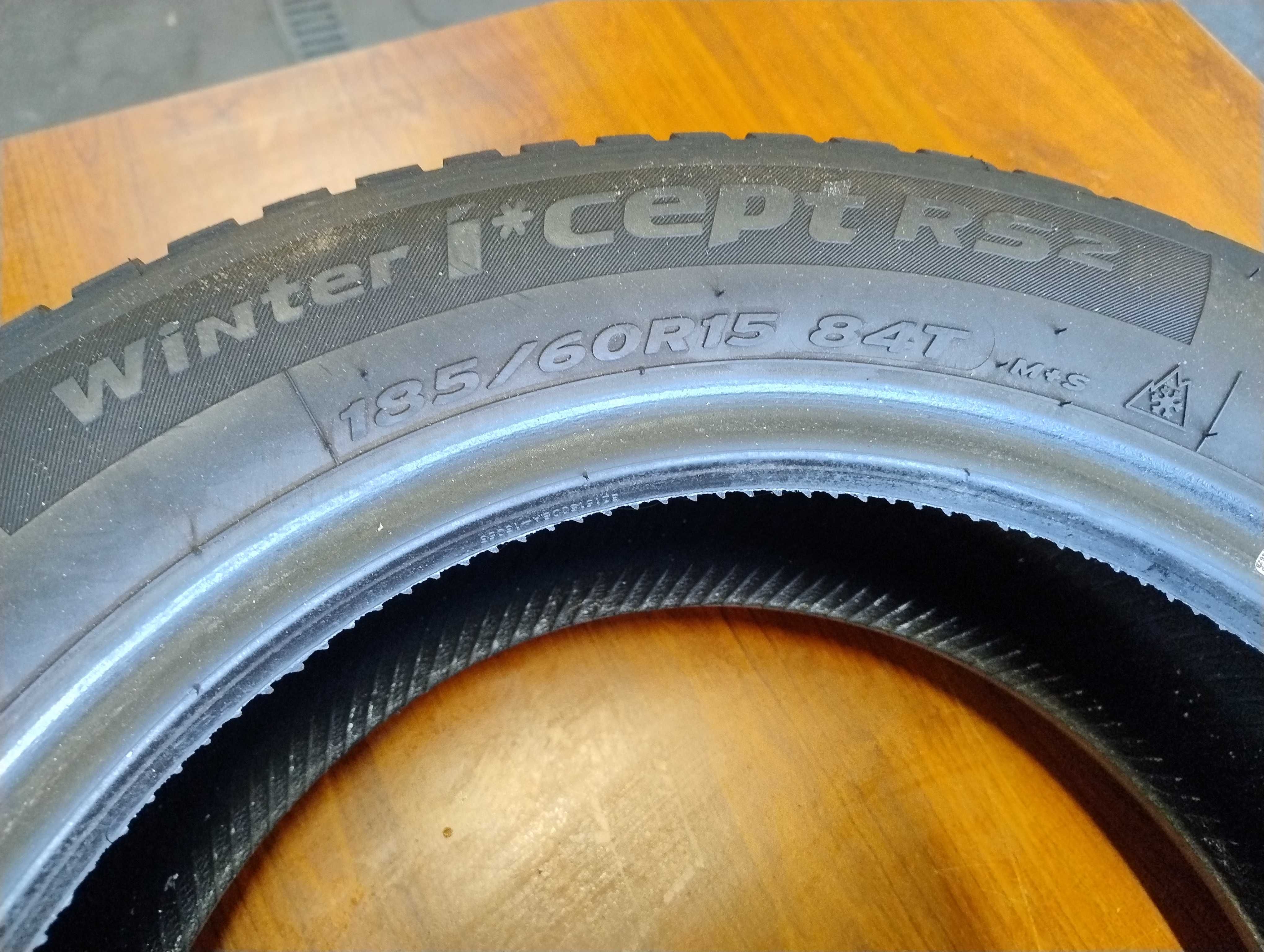 Hankook 185/60/15 Para Zima 21r.