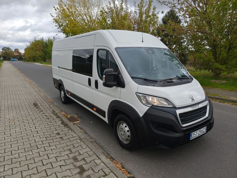 Peugeot Boxer  Brygadowka 7 osób niski przebieg f.vat 23%