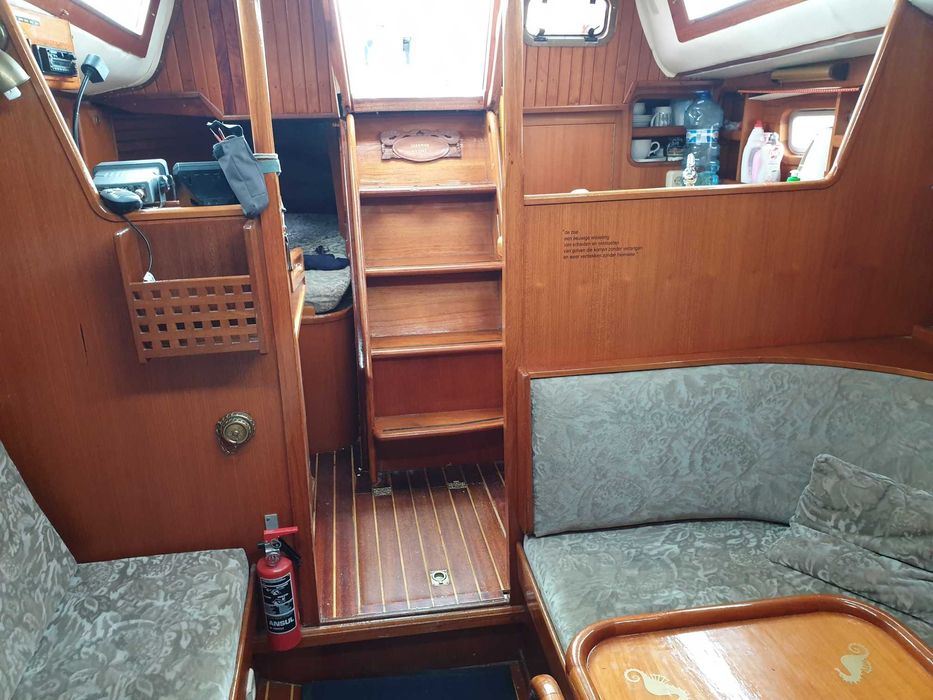 Sprzedam piękny jacht żaglowy, morski, Ann-35, piękny i dzielny, 11 m.