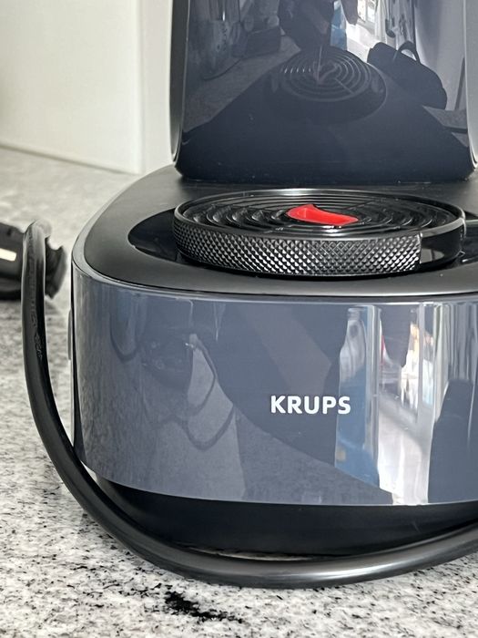 Ekspres na kapsułki Krups Nescafé Dolce Gusto Infinissima KP173B10